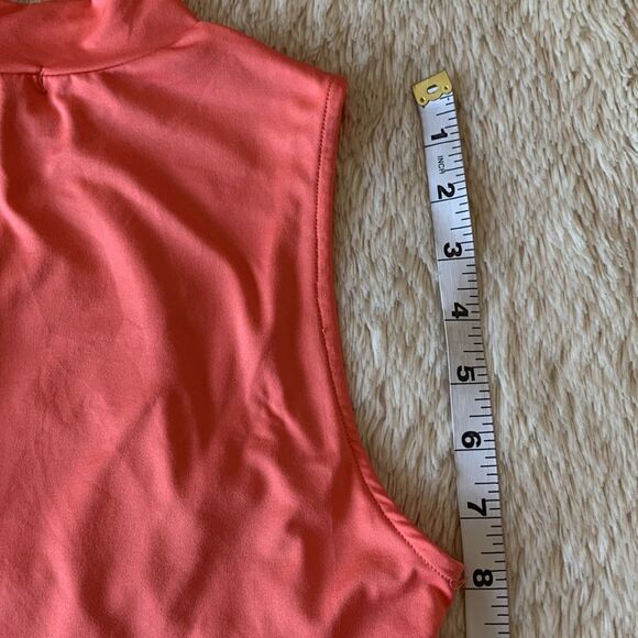 Hearts and Hips scrunchy top - Picture 16 of 16